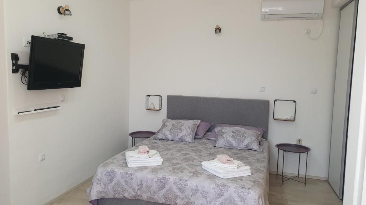 Apartments Vera Barbariga Esterno foto